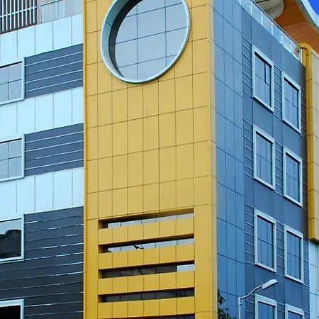 Hotel Sun Park Pondicherry Bagian luar foto