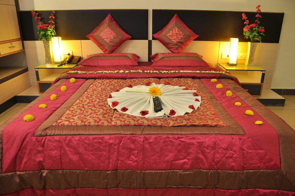 Hotel Sun Park Pondicherry Ruang foto
