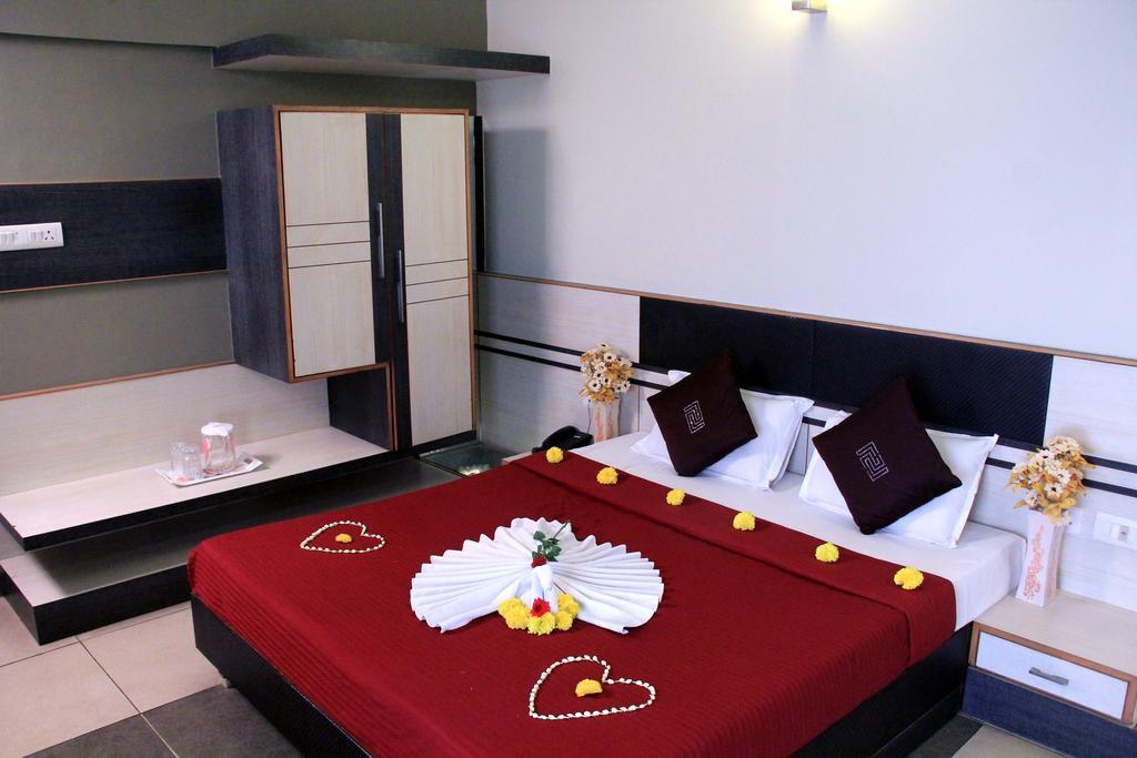 Hotel Sun Park Pondicherry Ruang foto