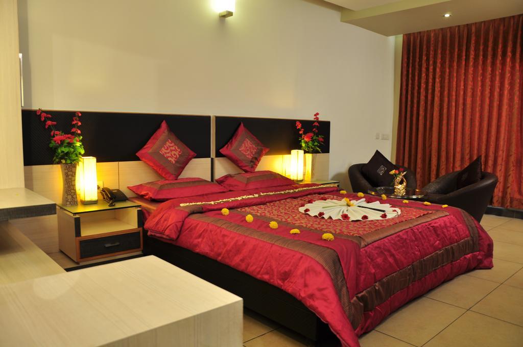 Hotel Sun Park Pondicherry Ruang foto