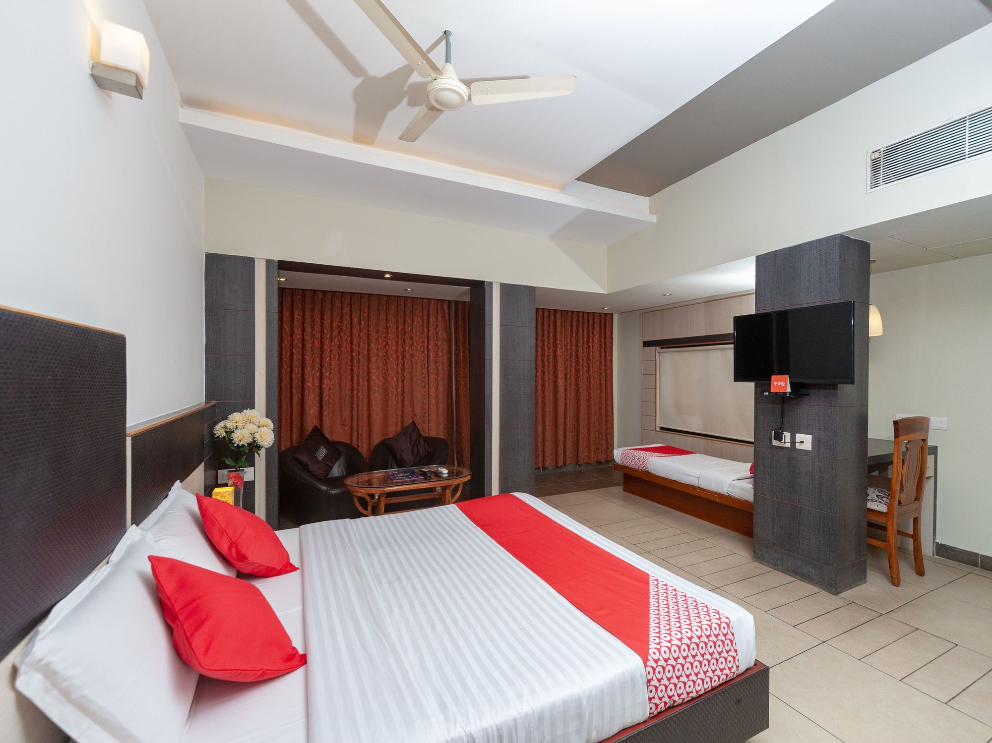 Hotel Sun Park Pondicherry Bagian luar foto