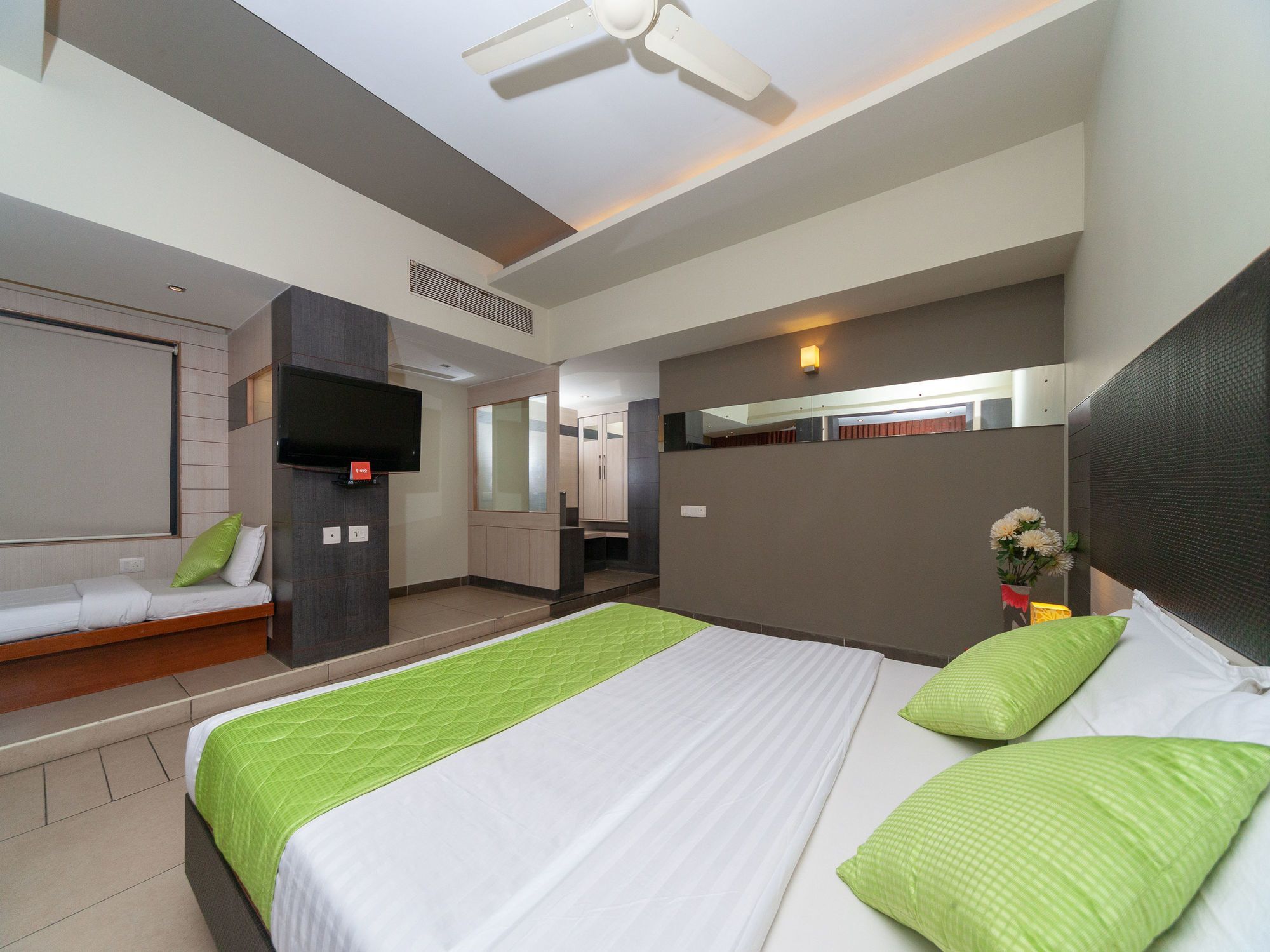 Hotel Sun Park Pondicherry Bagian luar foto