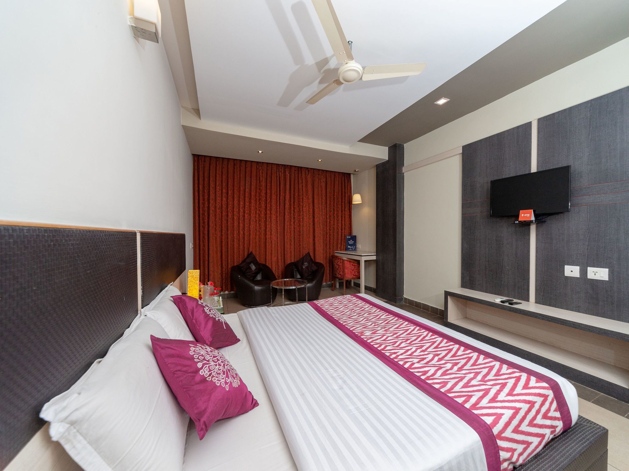 Hotel Sun Park Pondicherry Bagian luar foto