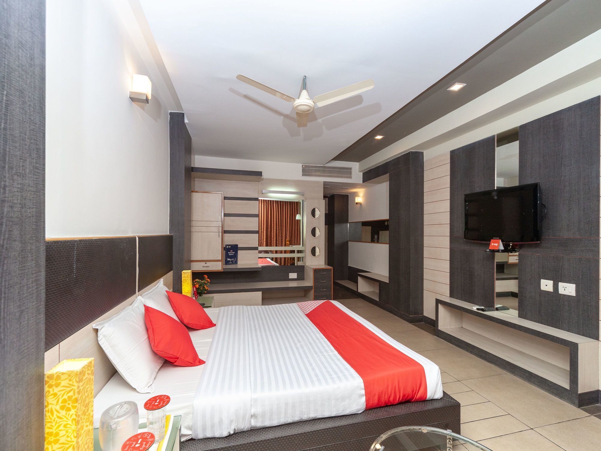 Hotel Sun Park Pondicherry Bagian luar foto